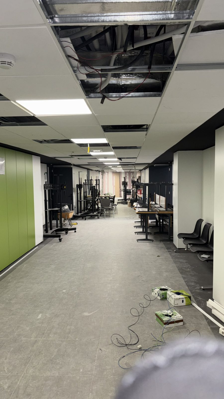 Foto 3 de 6 del trabajo: Instalación eléctrica en oficinas y aulas en Provincia de Valencia
