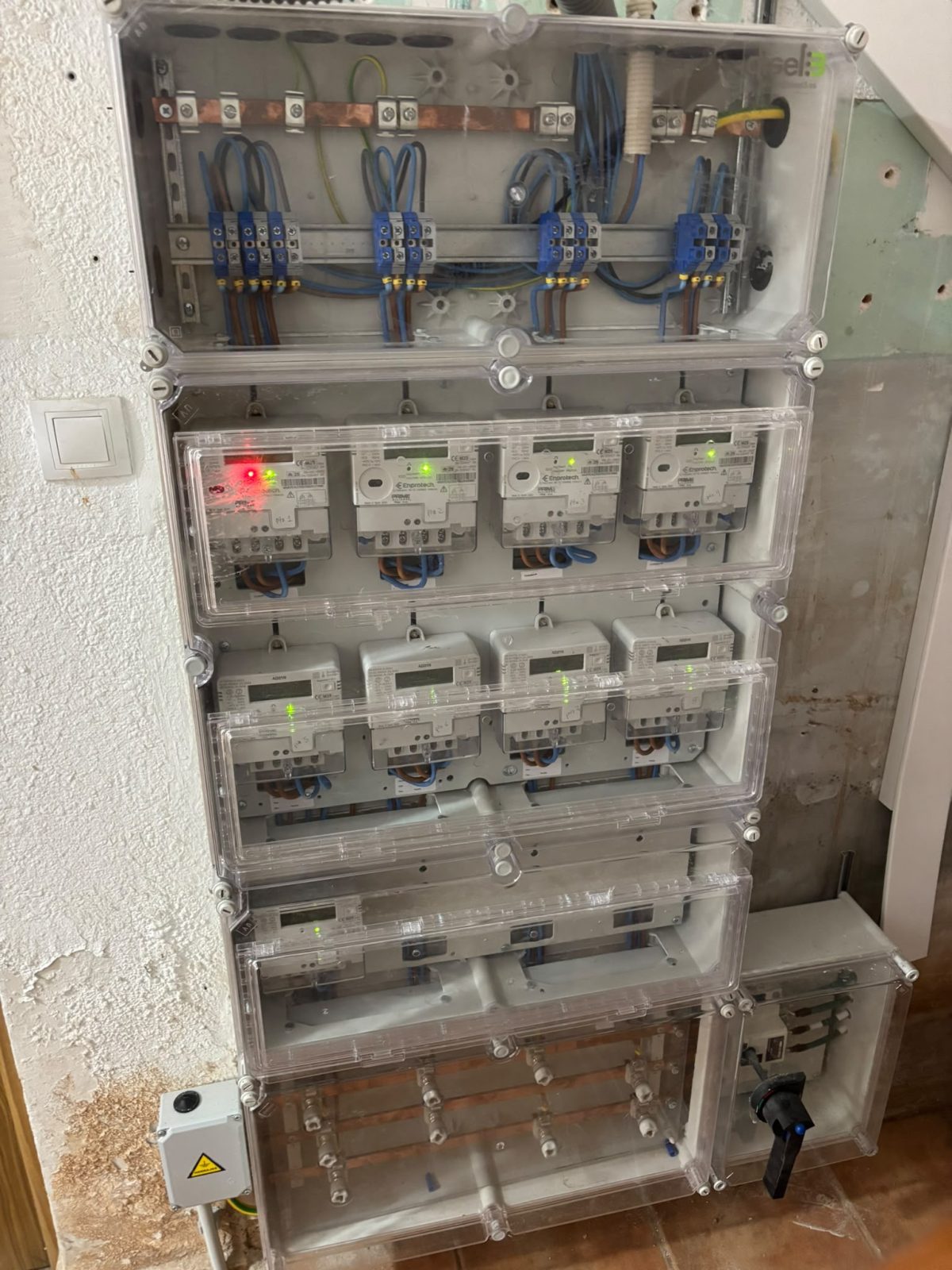 Foto 6 de 7 del trabajo: Sustitución de la centralización de contadores de un edificio en Aldaia en Aldaia